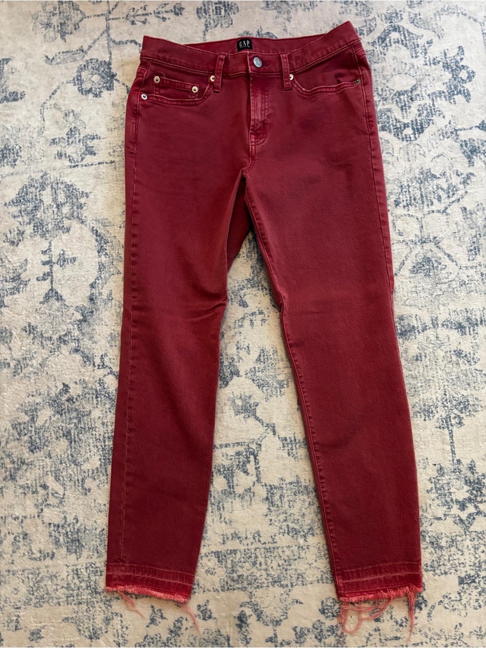 GAP Women’s Ankle Cropped Jeans in Red